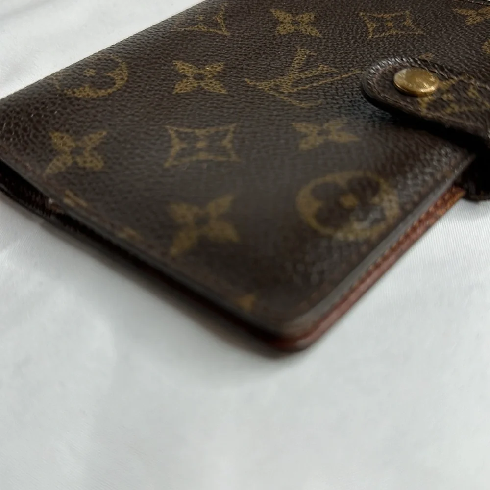Louis Vuitton Monogram Couverture Passport Pocket Agenda Wallet - Picture 11 of 15
